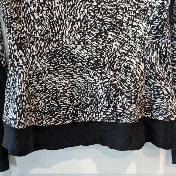 Athleta Triumph Hoodie Medium - Picture 14 of 16